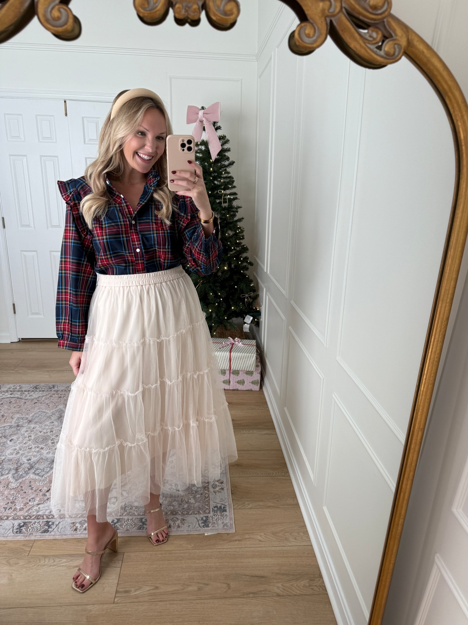 My Christmas Eve look!! Tulle skirt - plaid shirt 

#LTKMidsize #LTKHoliday #LTKParties