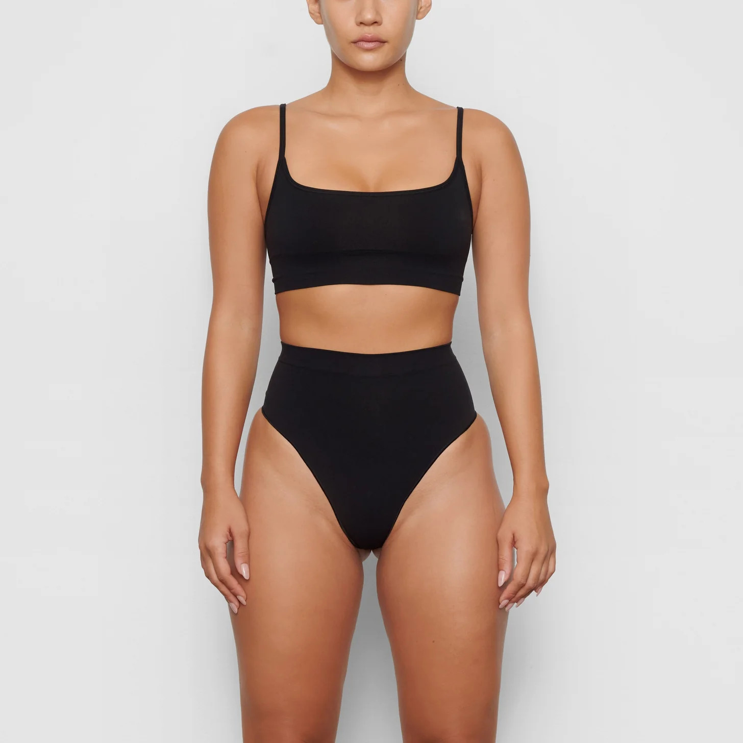 SCULPTING MID WAIST THONG | SKIMS (US)