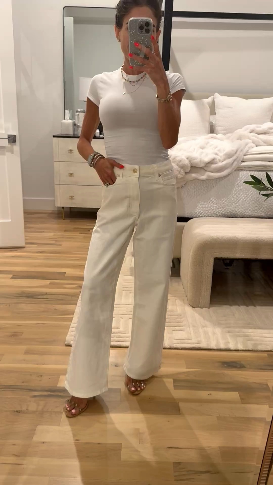 Trending ecru off white wide leg jeans size 24 petite. Fit me perfectly - 5’1

#LTKPetite #LTKSeasonal #LTKOver40