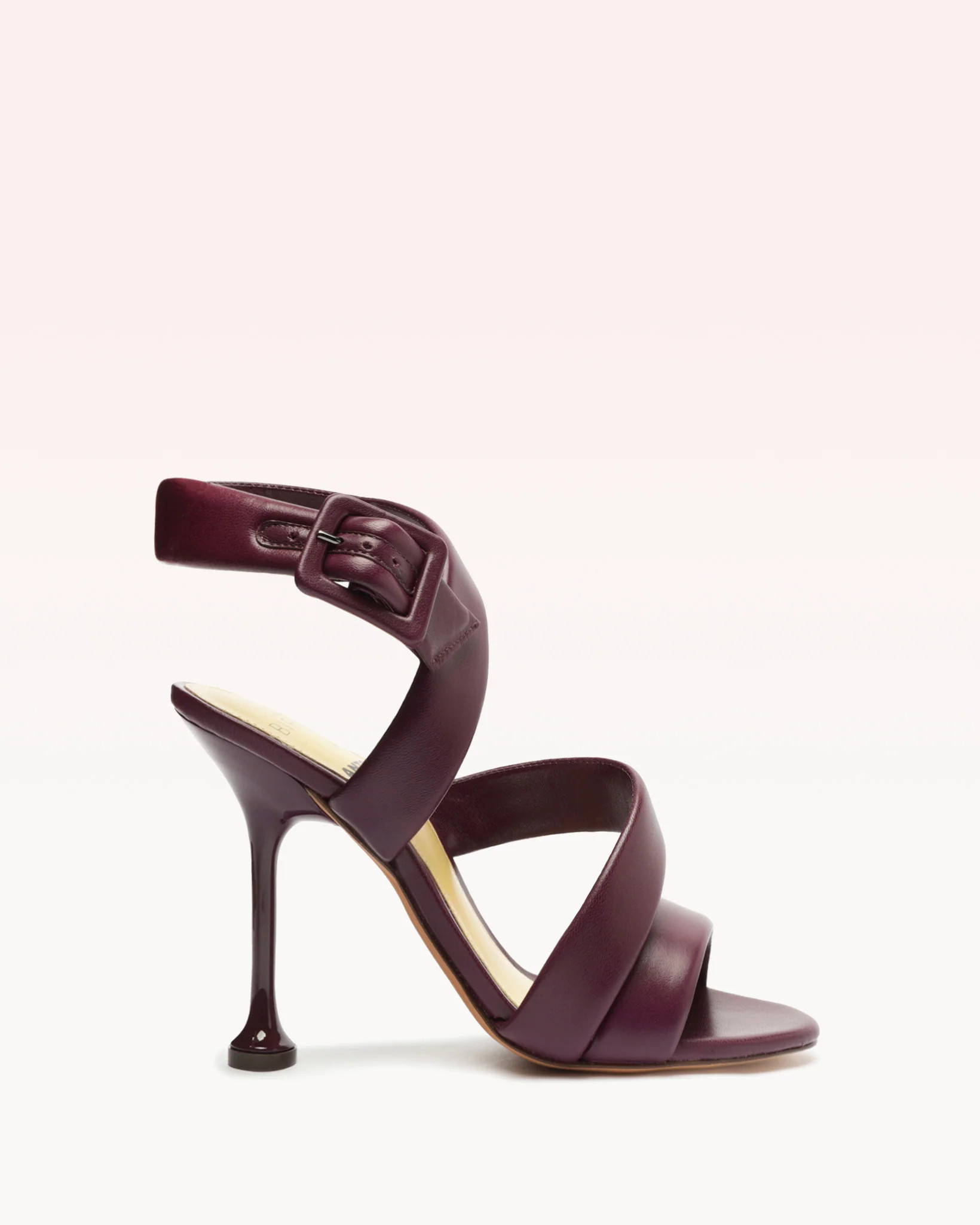 Antonia Berry | Alexandre Birman