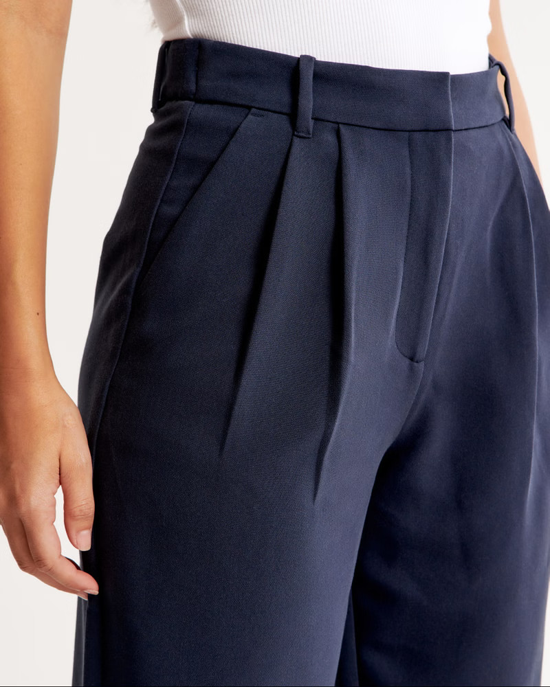 Curve Love A&F Sloane Tailored Wide Leg Pant | Abercrombie & Fitch (US)