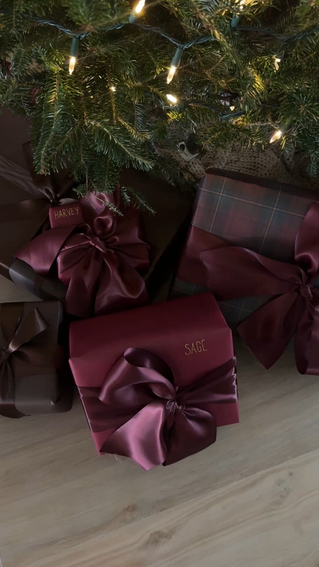 Ralph Lauren Christmas wrapping paper 

#LTKHoliday #LTKGiftGuide