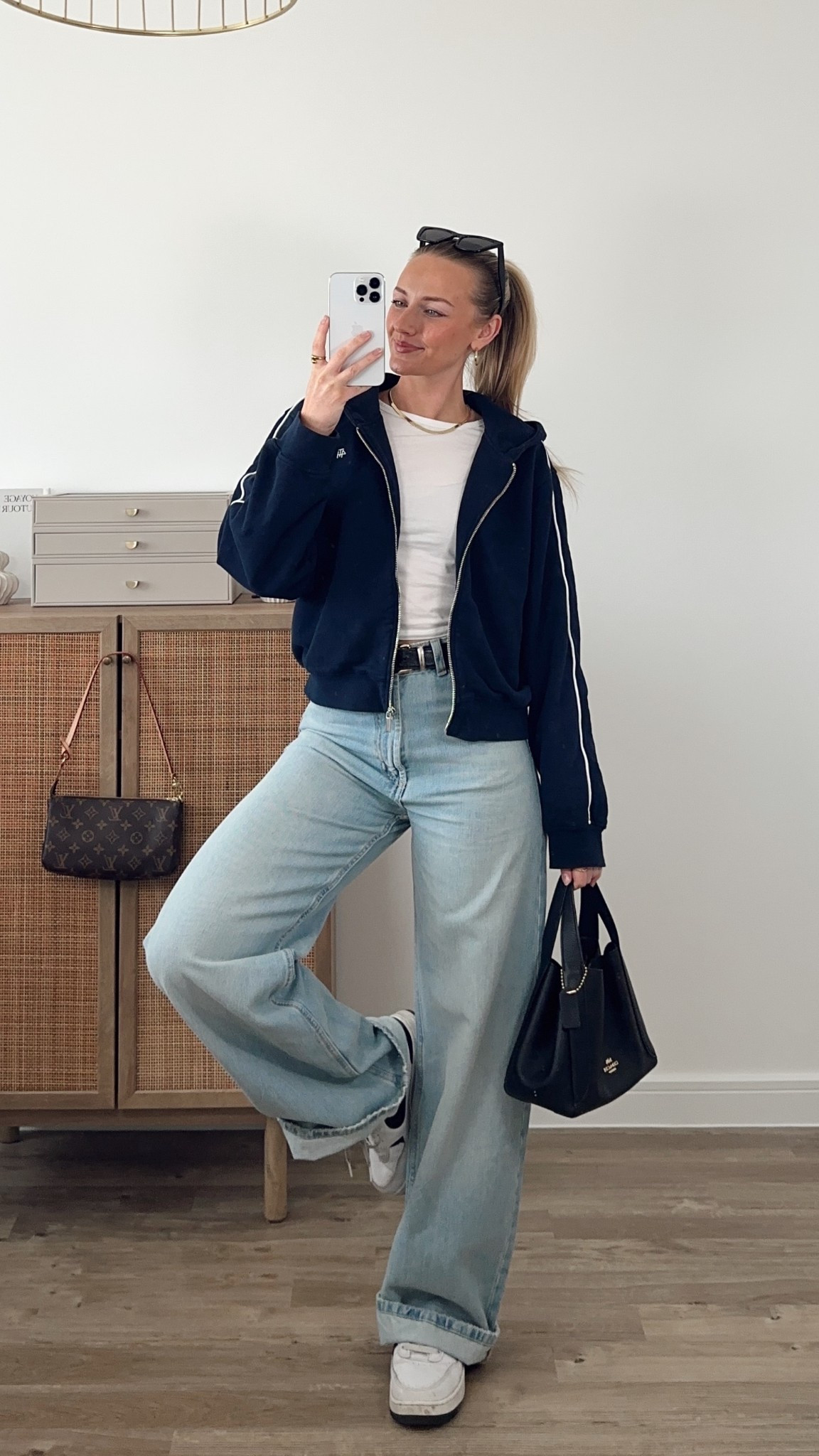 hope you’ve had a good day! sizing 👇🏼
hoodie size small
jeans size 6 (I’m 5’4 and have turned them up)
trainers fit true to size 
my tee is from Monki 🤍

#LTKeurope #LTKuk #LTKsummer