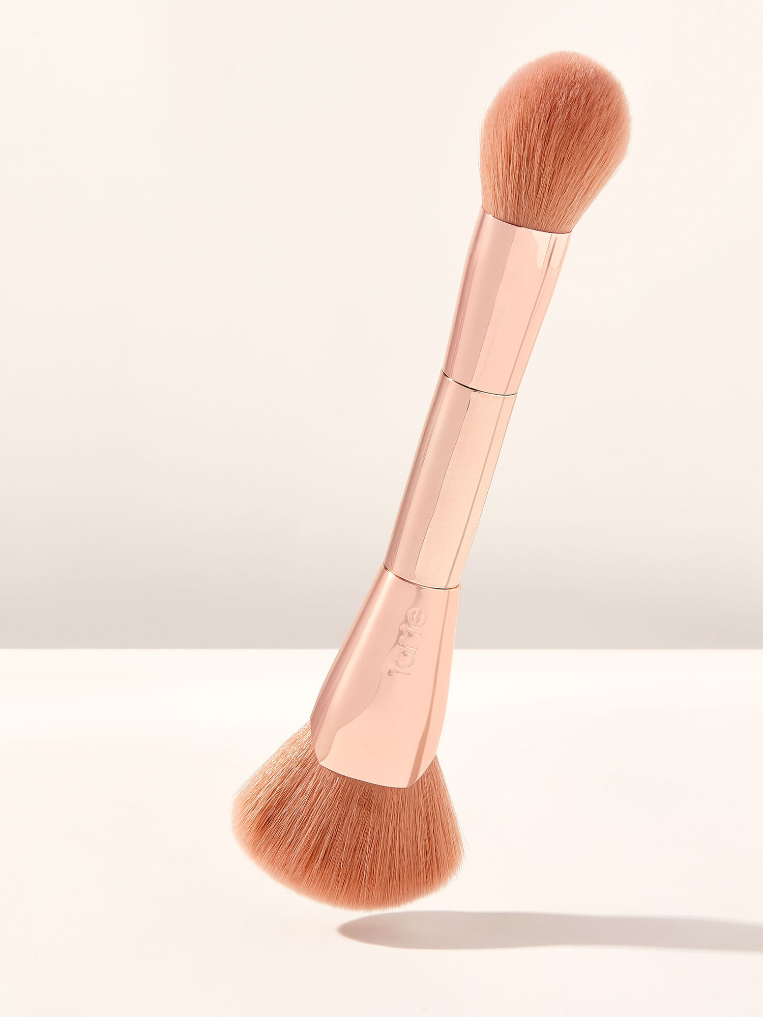glamazon™ cheek brush | tarte cosmetics (Global)