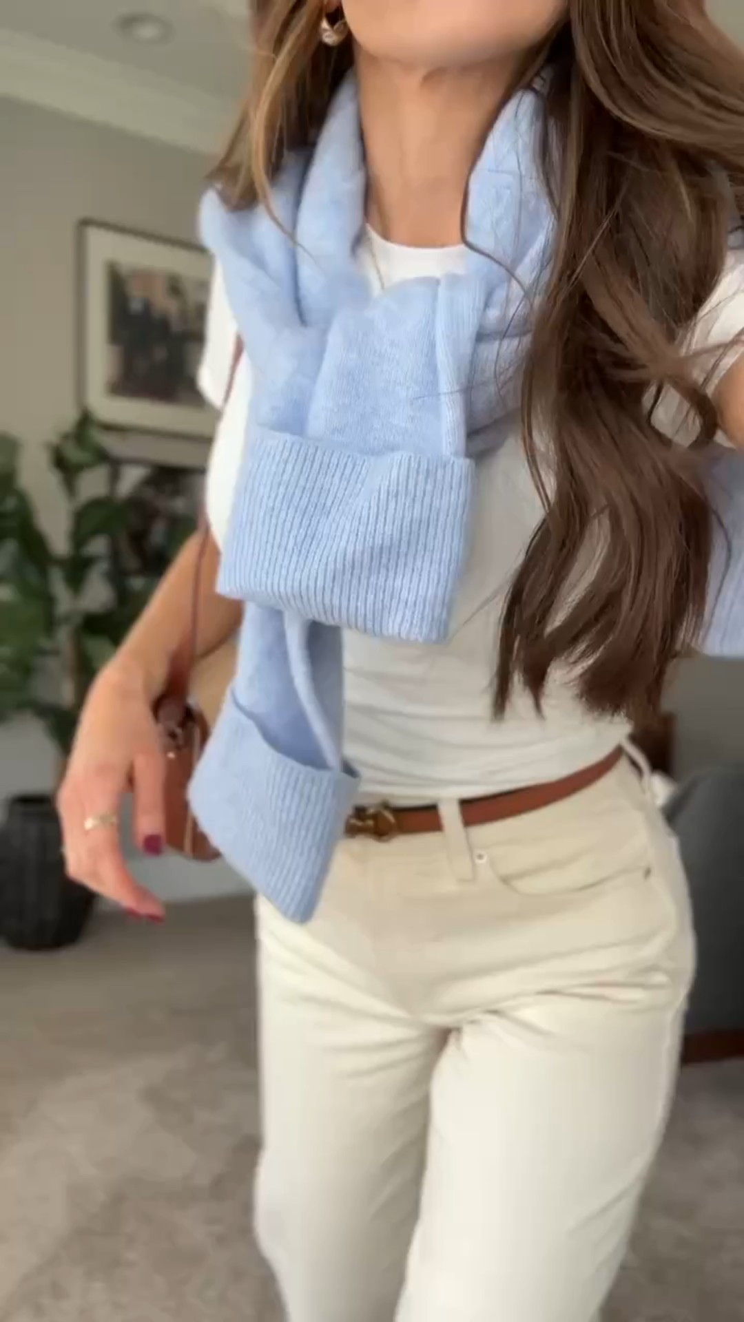 You have all been loving this @abercrombie sweater and @Madewell jeans! Are we all ready for spring clothes!? 

#LTKootd