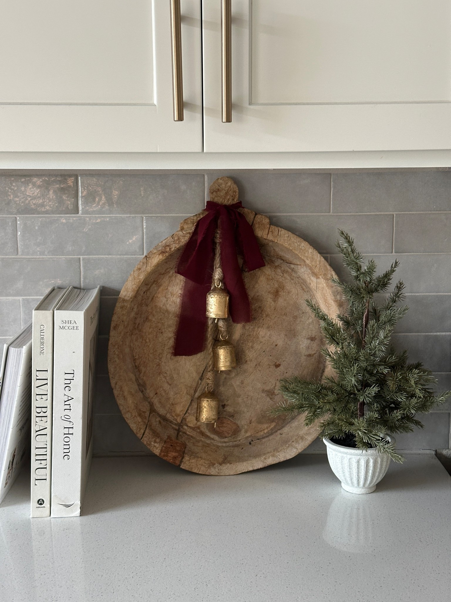 Easy holiday decor 

#LTKHome #LTKHoliday