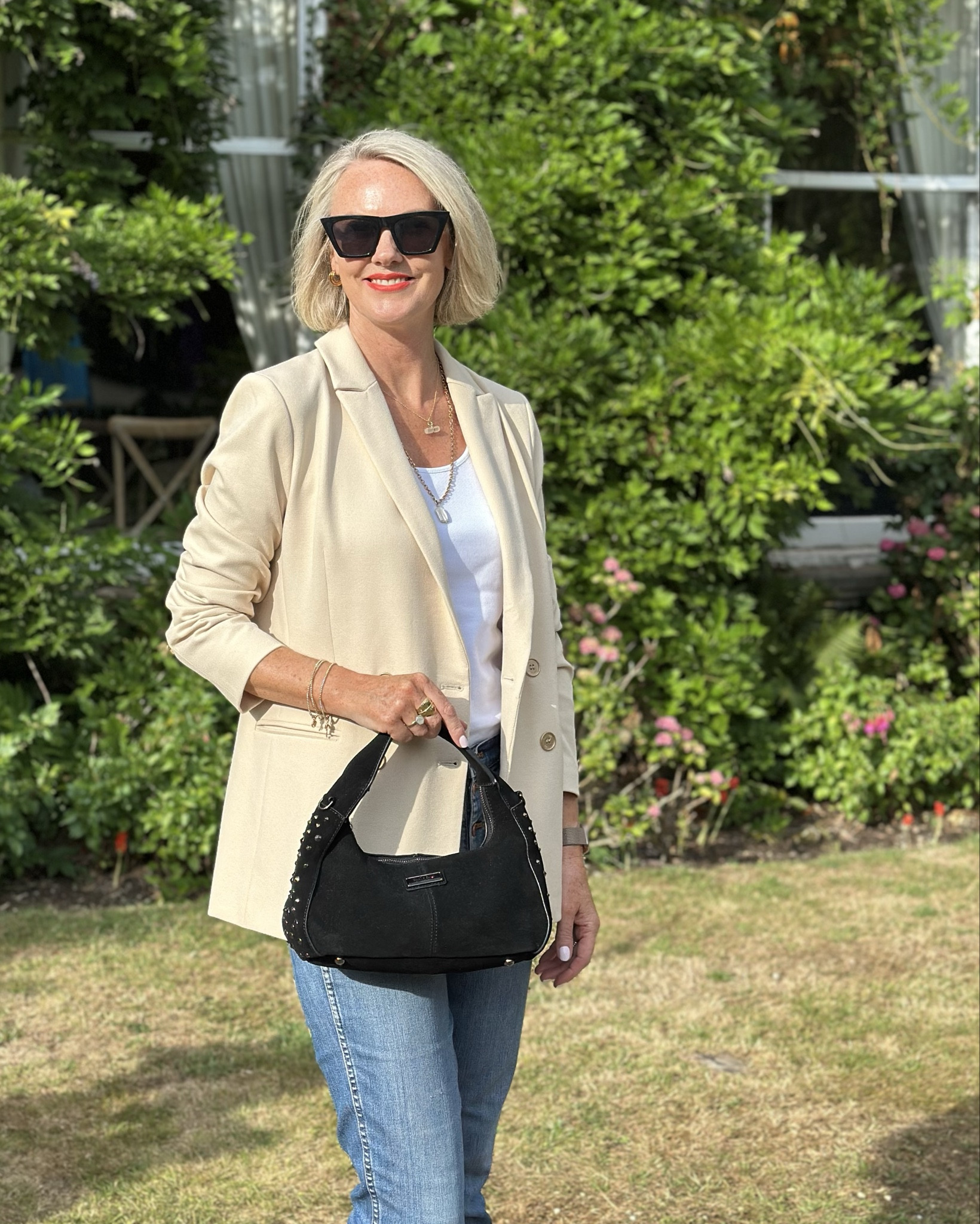 Perfect blazer and the cutest bag 

#LTKsummer #LTKover50style #LTKuk