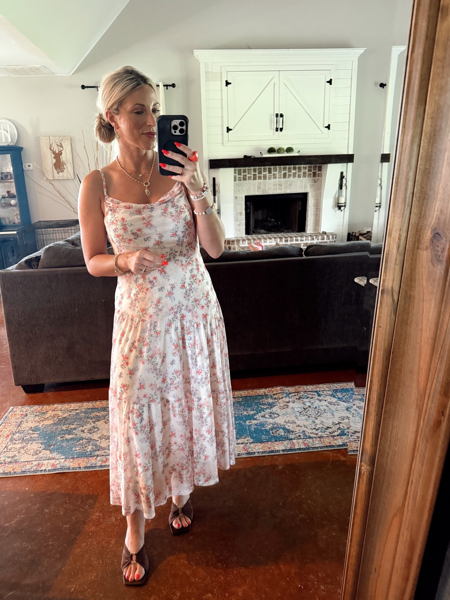 Dinner tonight in this dress. Comes in 11 colors and would be perfect for special events and for wedding guest and bridal parties and showers!

#LTKootd #LTKgrwm #LTKOver40