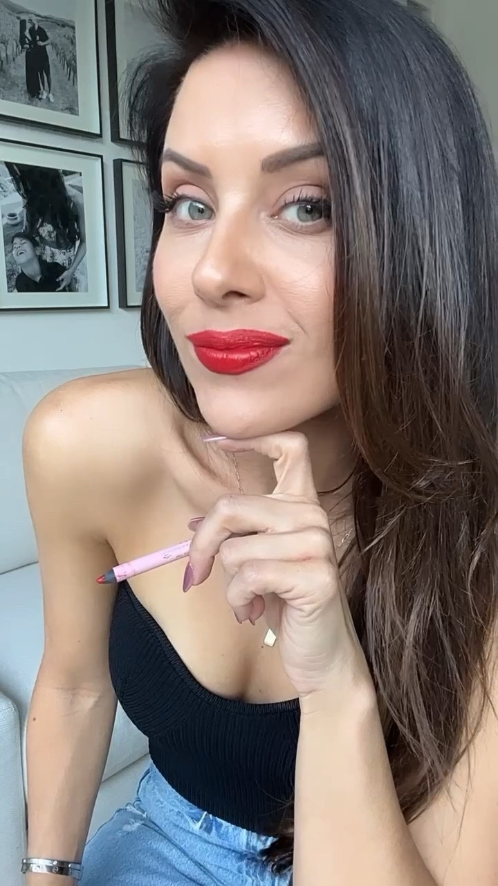 The perfect holiday red kit! I used the color velvet

#LTKHoliday #LTKSeasonal #LTKbeauty