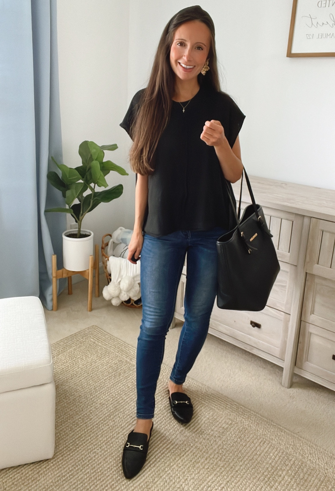 Casual work outfit
Affordable Workwear
Wide shoulder top
Nordstrom mule dupes 
Amazon Work flats 

#LTKfindsunder100 #LTKworkwear #LTKfindsunder50