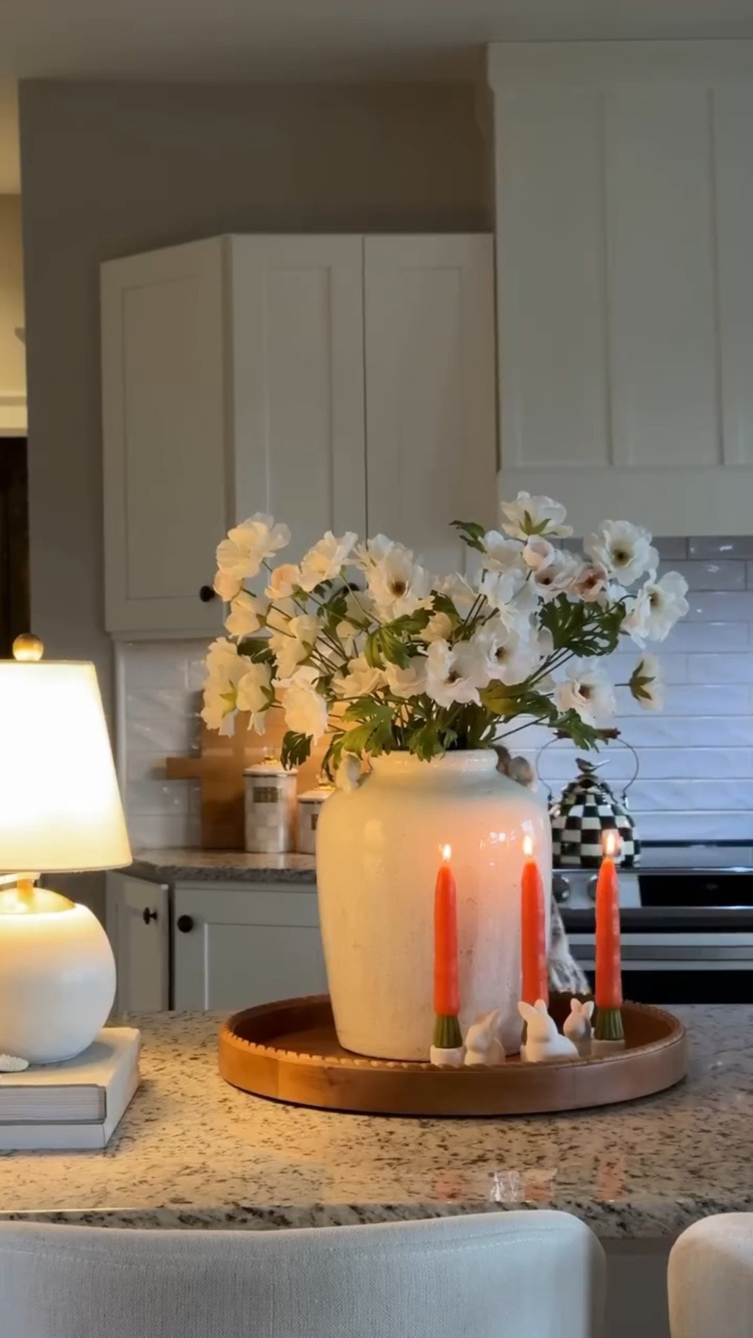 Calling on spring decor lovers! This one’s for you!! Write SPRING for details 💌🥕🐰🌸

First of all is this not the sweetest spring centerpiece arrangement and the carrot candles make it extra fun! I have been eyeing this tray for quite some time and so glad I got it!