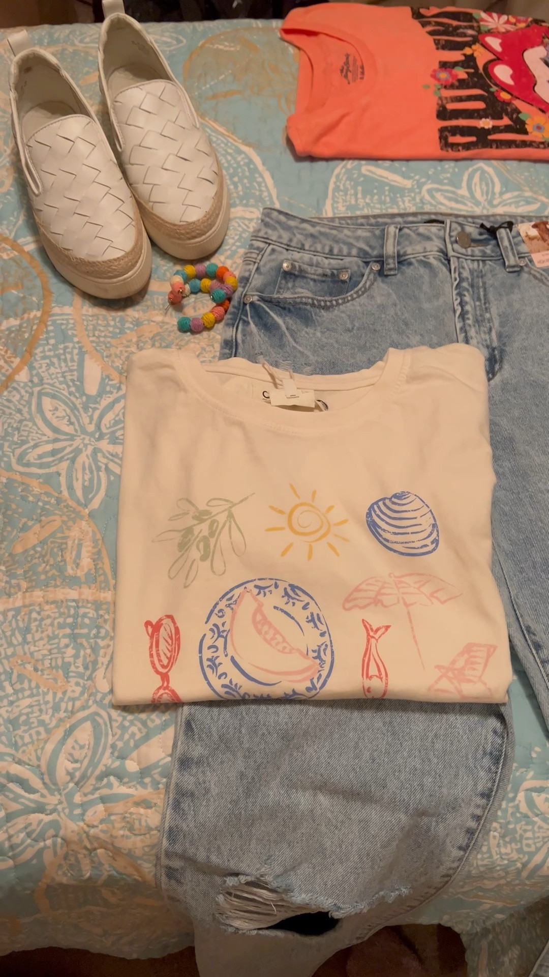 Beach scene tshirt (extra small). High waisted 90s straight leg jeans (5). White espadrilles (8.5). #tshirt #graphictshirt #beachscenetshirt #jeans #straightlegjeans #highwaistedjeans #espadrilles #whiteespadrilles #summeroutfit Summer Outfit 

#LTKStyleTip #LTKSummerEdit #LTKFindsUnder100