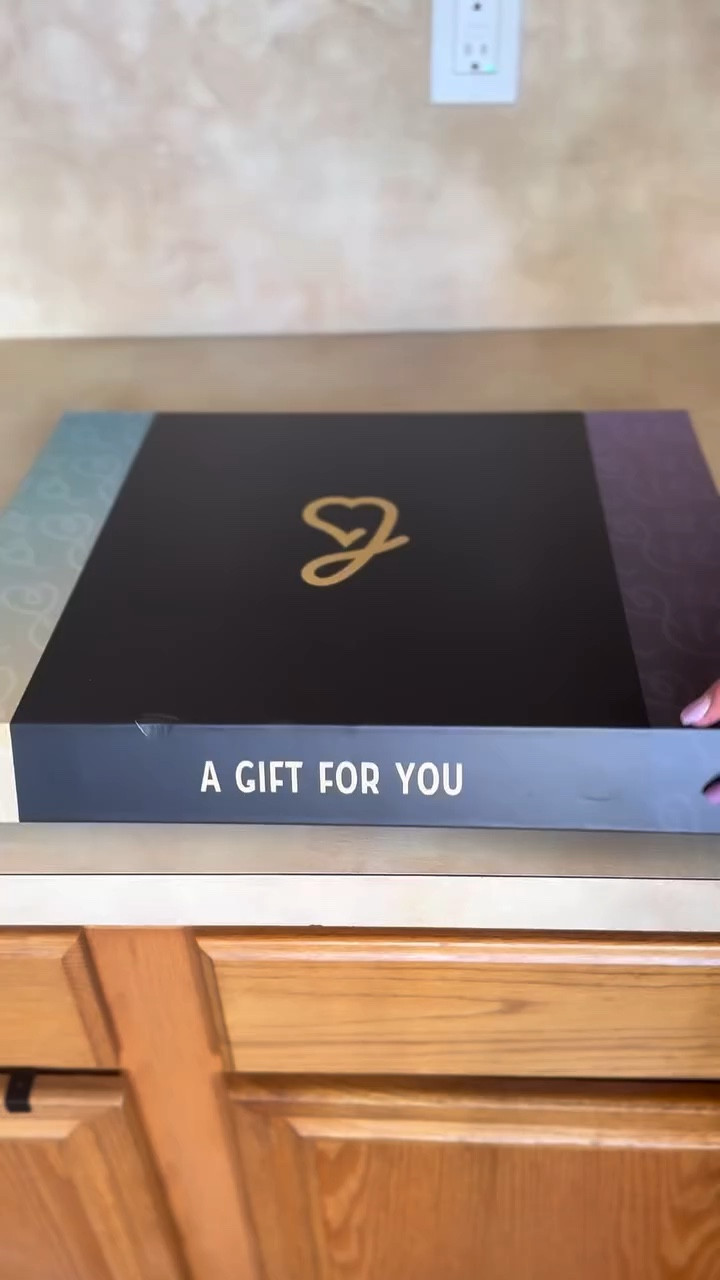 If he wanted to… he would
but also… let’s help him a little 😂

This literally reminds him for you
so you don’t have to

And somehow… the gifts get WAY better 👀



#relationshiptok #giftideas #unboxing #boyfriendsoftiktok ugcconten