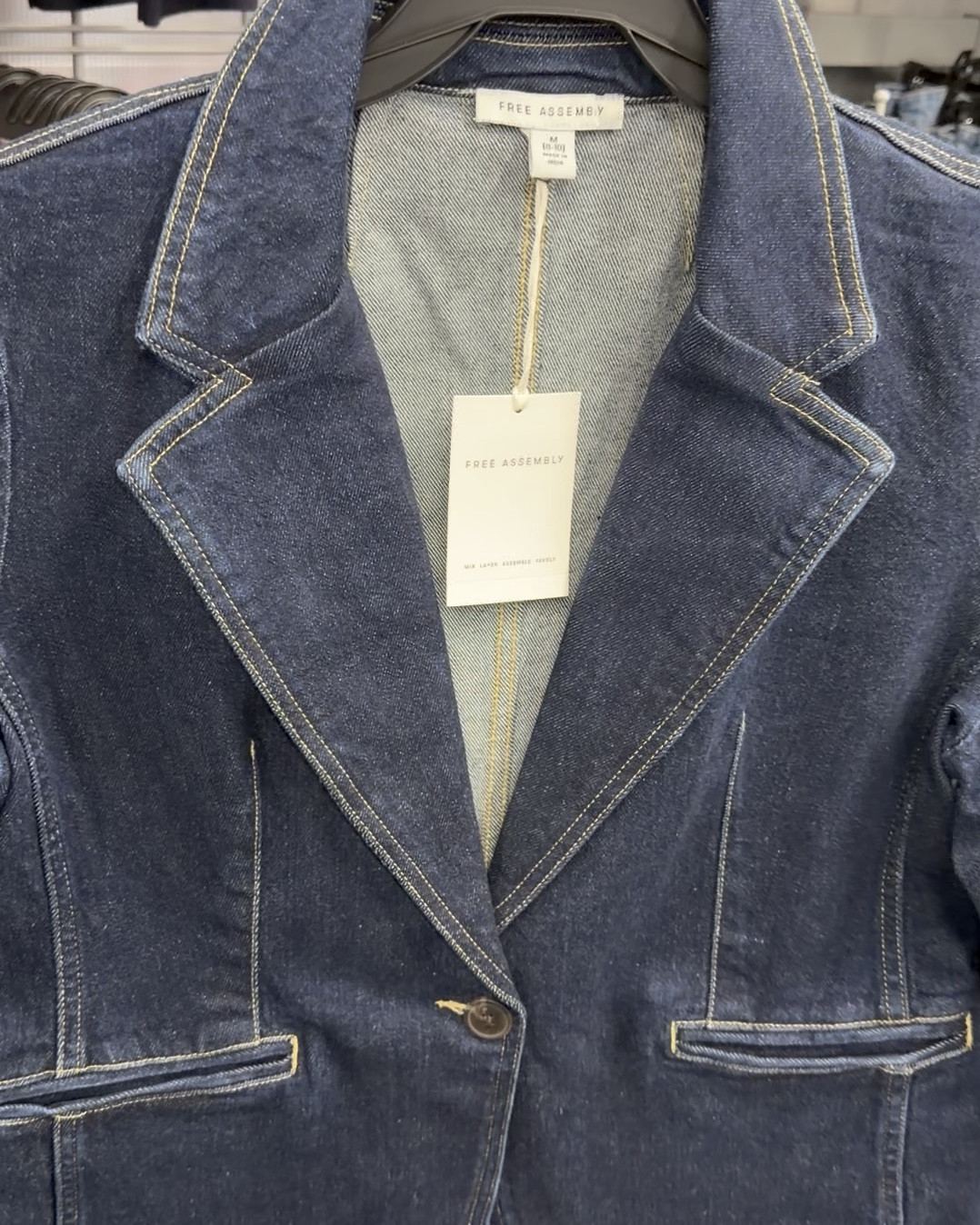 Beautiful new denim blazer 💙💙 @walmart #walmart #freeassembly #womensfashion #womensclothes #fashionfinds #ltk #ltkcreator 

#LTKSeasonal #LTKWorkwear #LTKFindsUnder50
