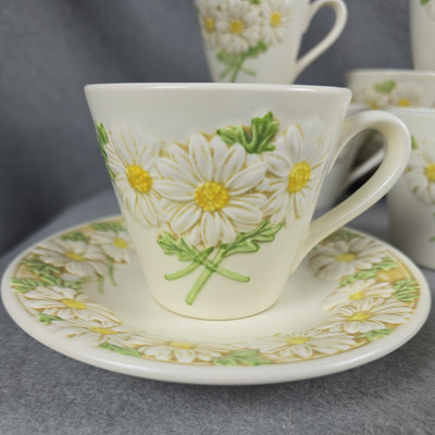 Vin Cup & Saucer POPPY TRAIL by METLOX 1964-1983 SCULPTURED DAISY California | eBay US