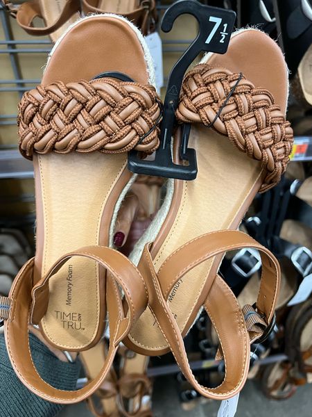 Spring sandals 


#LTKunder50 #LTKSeasonal #LTKshoecrush