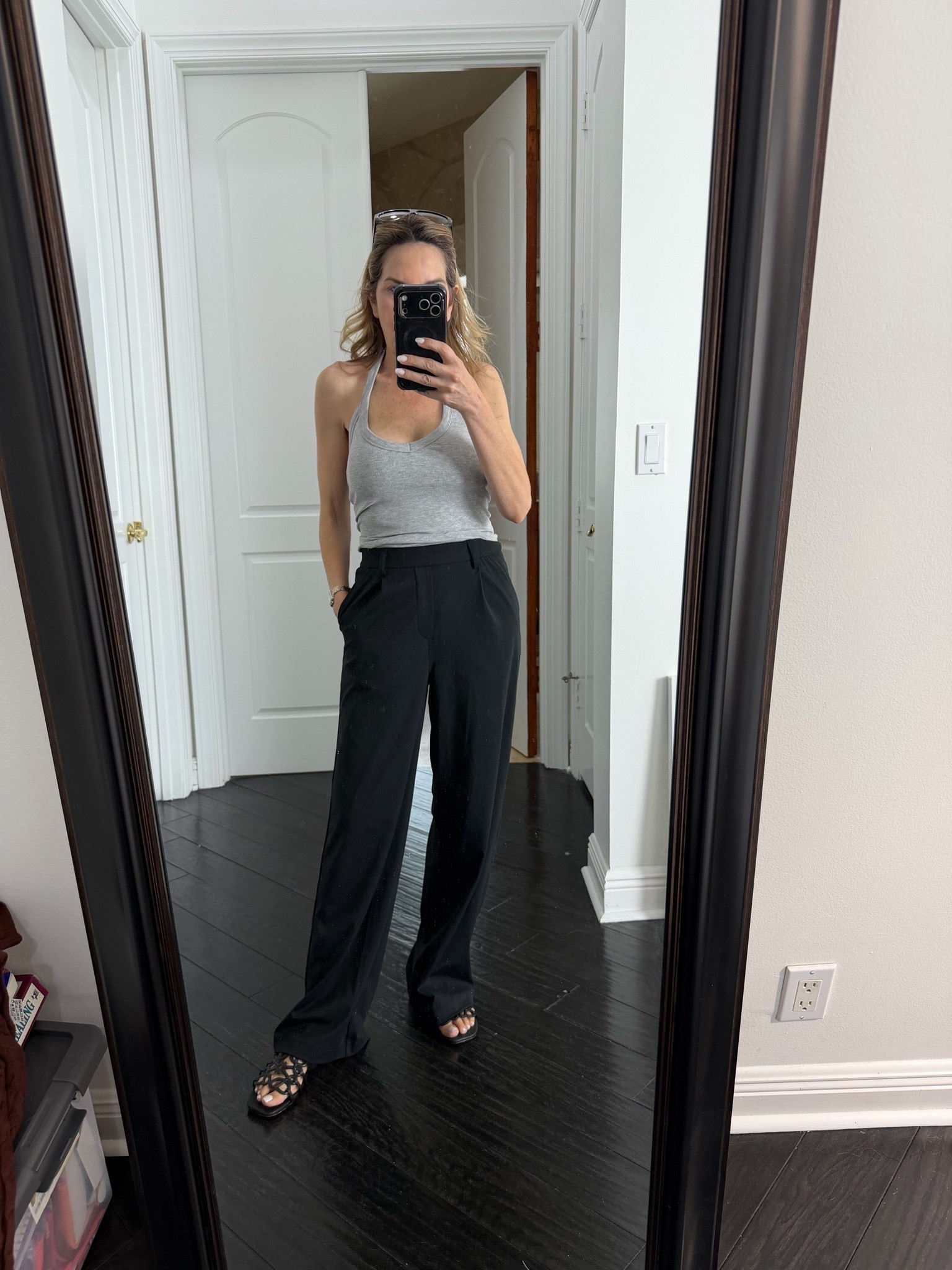 These @Halara pants are amazing

#LTKMothersDay #LTKootd #LTKActive