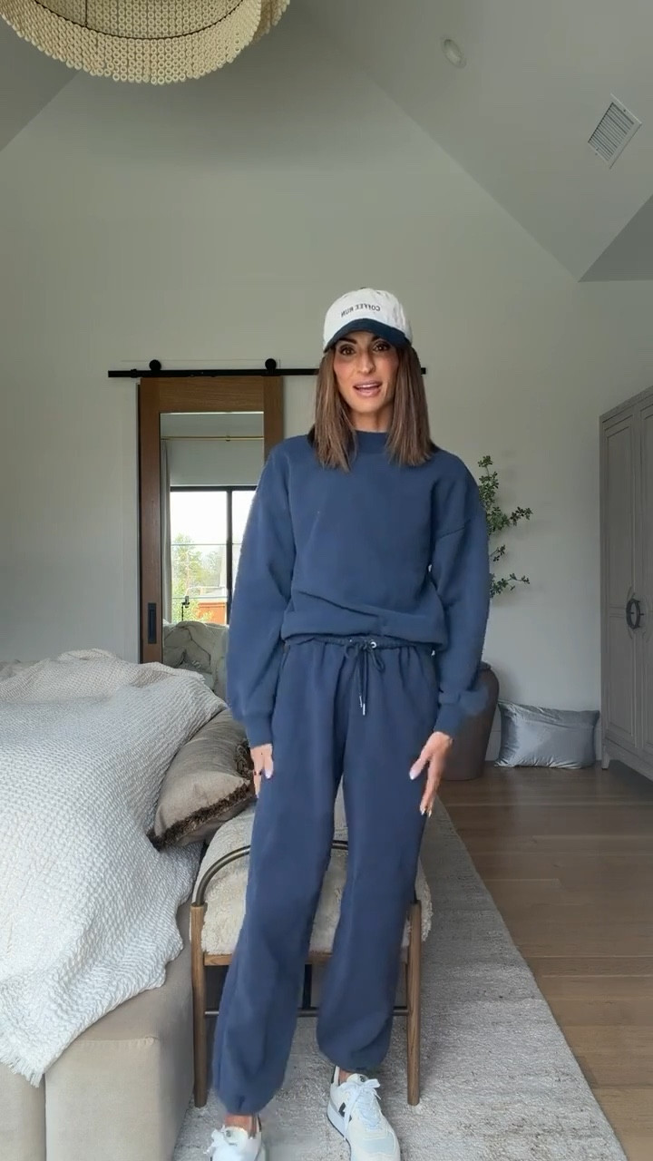 Some of my favorite sweats are on major sale today! 🙌🏼 use code EXTRA20 for an additional 20% off when you shop in the app!💙