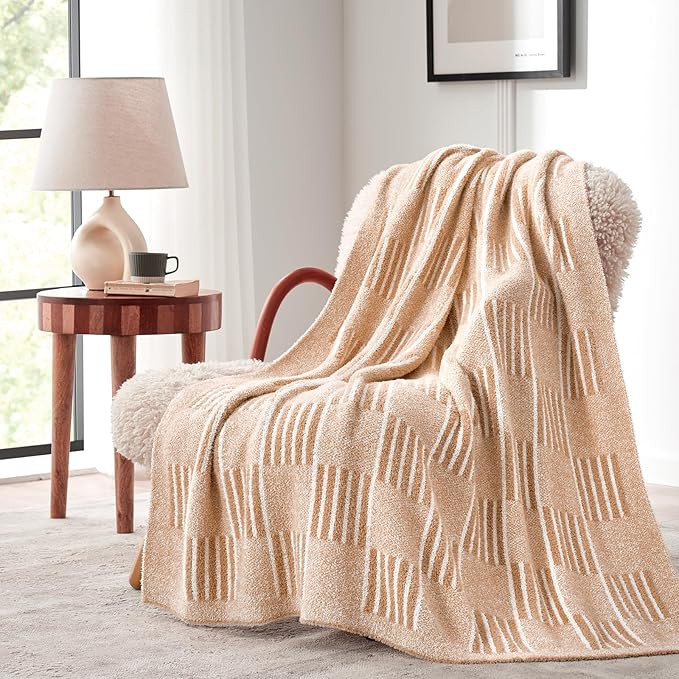 Snuggle Sac Checkered Throw Blanket Faux Fur Microfiber Blankets for Couch,Reversible Soft Cozy W... | Amazon (US)