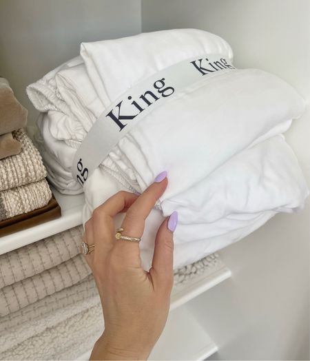 ORG \ bed sheet organization size bands from Amazon home!

#LTKfindsunder50 #LTKhome