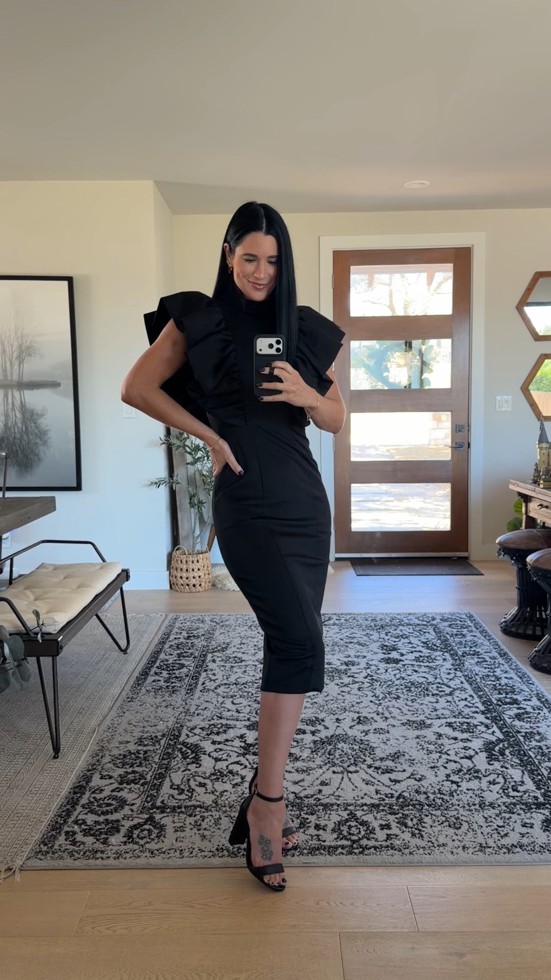 A top condendor for my 40Th birthday dress from @AKIRA ! In a size small and it’s only $130!
