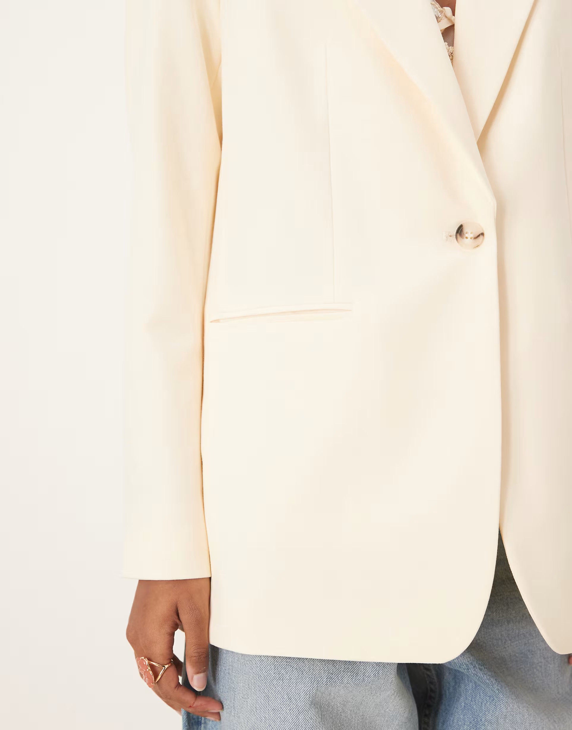 ASOS DESIGN relaxed blazer in cream | ASOS | ASOS (Global)