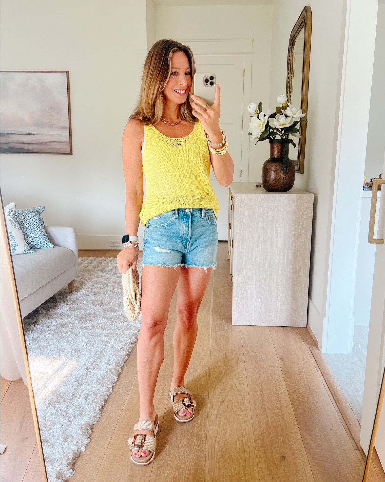 Summer style pairs well with Limoncello 🍋

Top Fit: I’m wearing an XS

Shorts Fit: I’m wearing a 24

#LTKFindsUnder100 #LTKPetite #LTKStyleTip