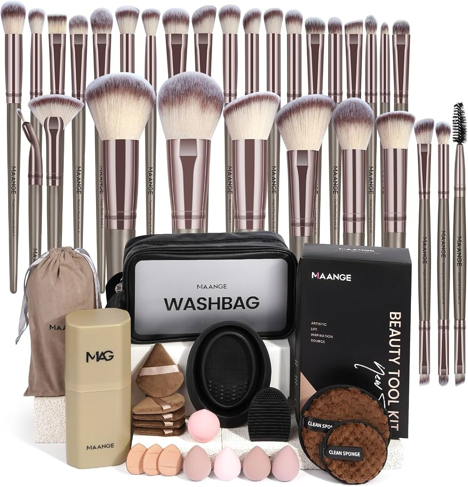 MAANGE Makeup Brush Set 51 PCS Professional Makeup Brushes Soft Foundation Powder Eyeliner Eye Sh... | Amazon (US)