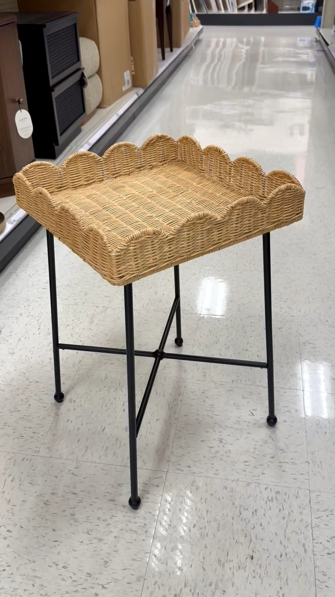 What an adorable side table! This rattan end table would be perfect between two chairs, at the end of a couch, or as a nightstand. I love the scallop detail too! ✨

#rattansidetable #endtable #nightstand #smallspacefurniture #dormdecor #apartmentfurniture #target #accenttable

#LTKHome #LTKU