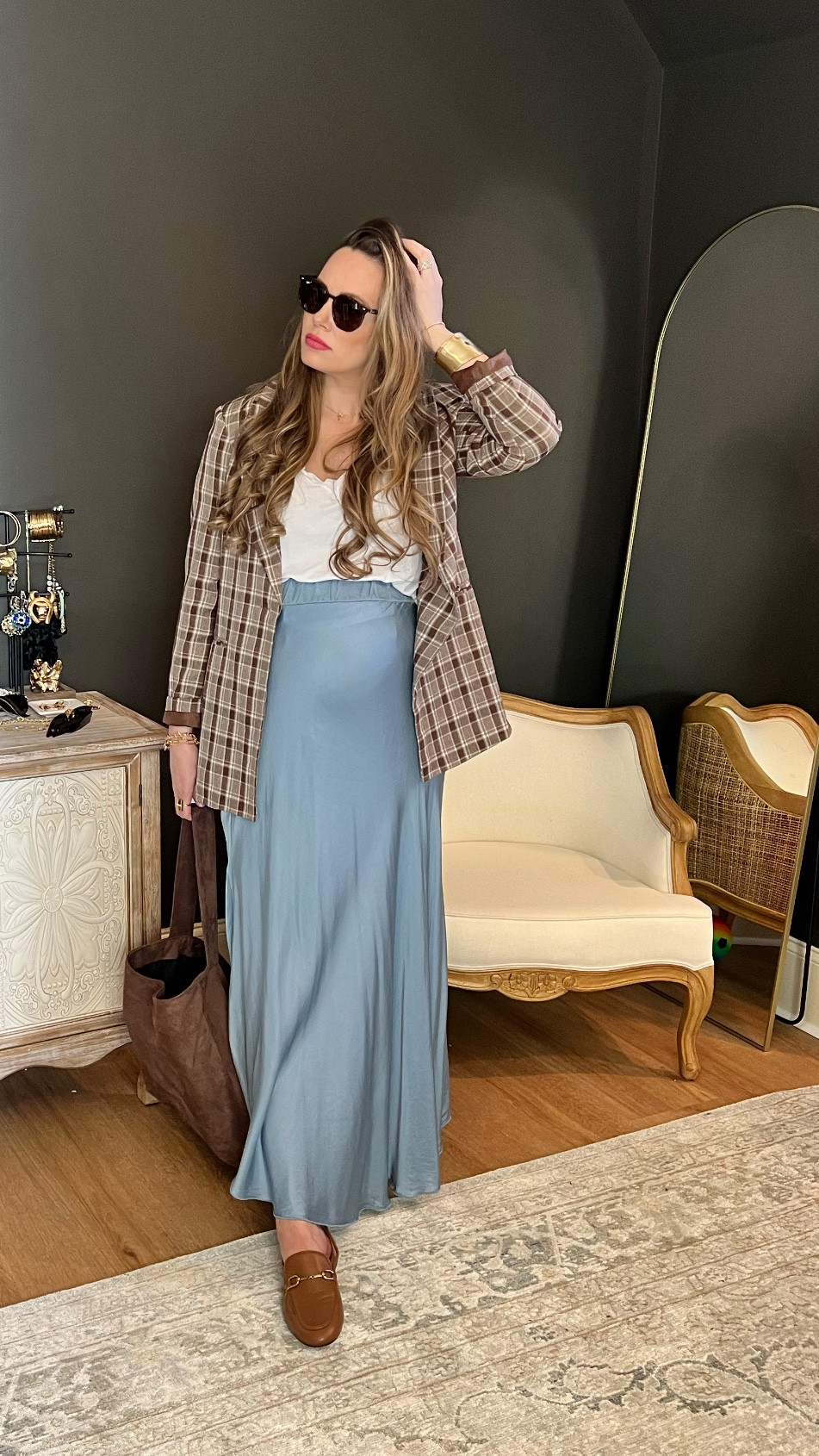 Lots of chocolate brown, blue, and cream combinations that are bump friendly and perfect for this transitional season! Bump friendly work wear    

#LTKWorkwear #LTKBump #LTKSeasonal