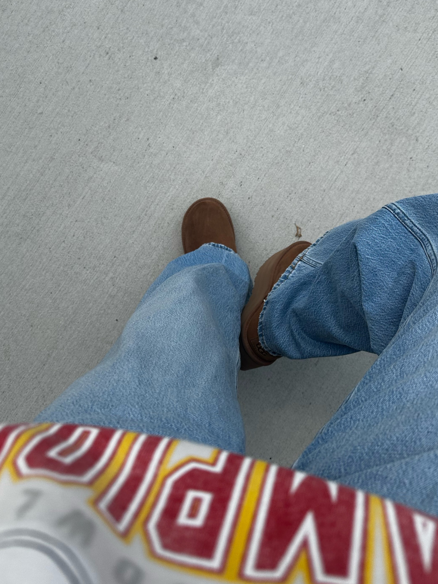 Fall outfit, football outfit, chiefs sweatshirt, cute football outfit, football season, Ugg boots, baggy jeans, Abercrombie jeans

#LTKFallSale #LTKSeasonal #LTKStyleTip