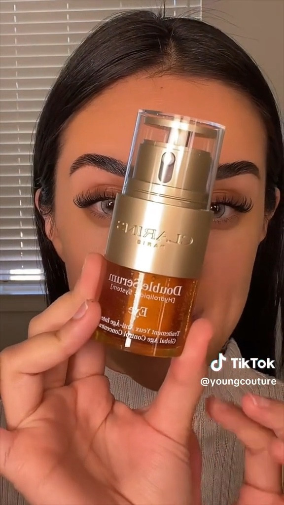 How I got Candy Apple Skin using Clarins 😍

#LTKHoliday #LTKstyletip #LTKGiftGuide