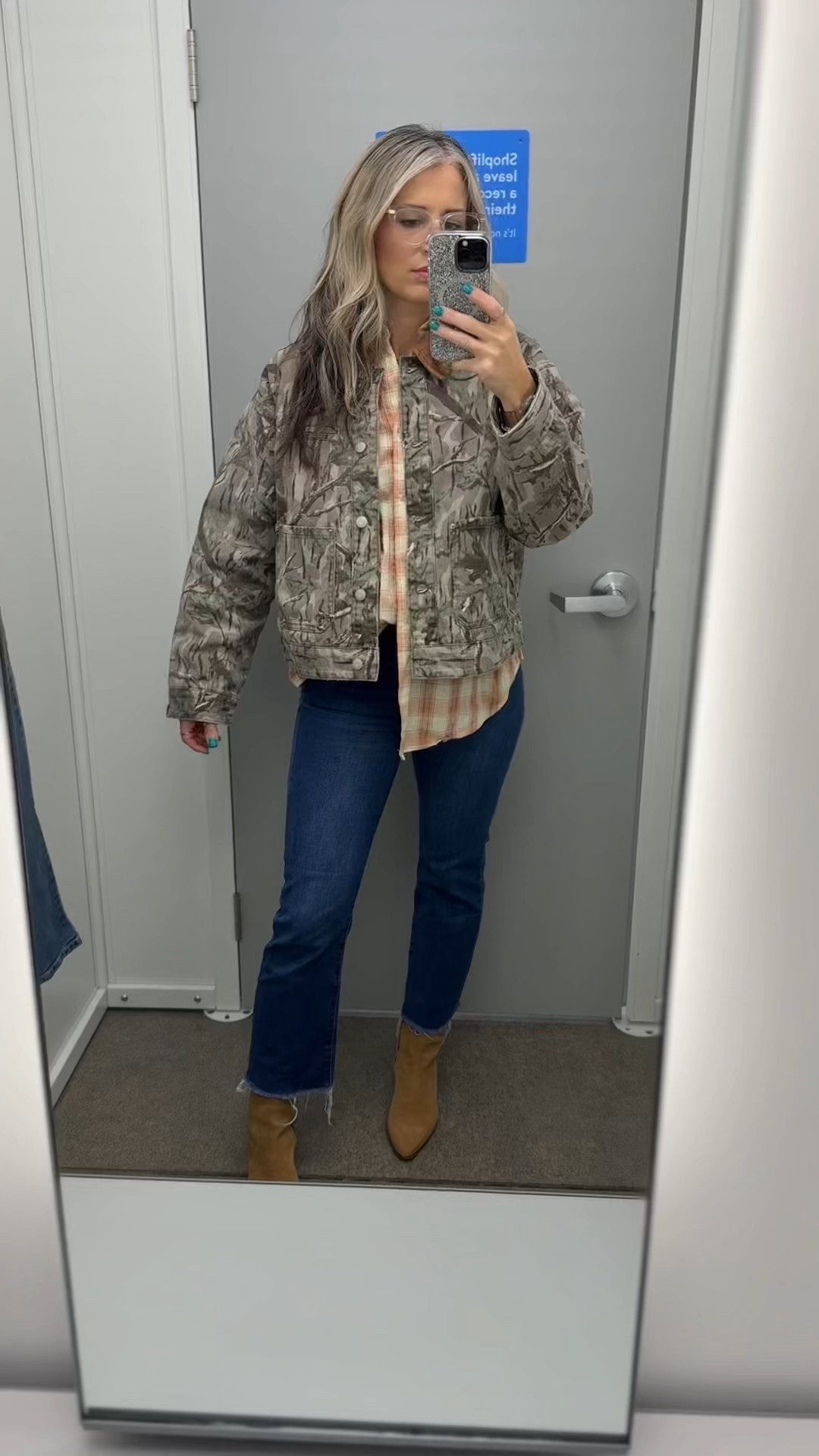 I’m loving the Barn Jacket Trend for fall! This one is affordable and I love the camo!
Got it in a size medium!

#LTKStyleTip #LTKFindsUnder100