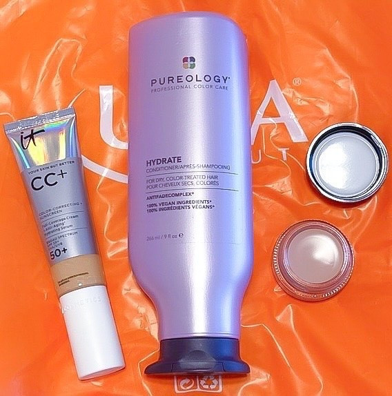 Little Ulta Restock of some beauty faves!

🤍it Cosmetics CC Cream - I’ve lost track of how many years I’ve used this for my foundation. 

💜Pureology Hydrate Conditioner- used this for the first time over 20 years ago & have gone back to it again & again. 

🤍MAC Paint Pot Cream Eyeshadow in Painterly is my all time favorite Eye product! It’s always under my eye makeup! Layers beautifully & keeps shadow put all day! On light makeup days I wear it solo & it makes my deep set eyes pop

@ULTA Beauty @itcosmetics Summer Makeup. Fall Makeup.

#LTKgrwm #LTKBeauty #LTKmorningroutine