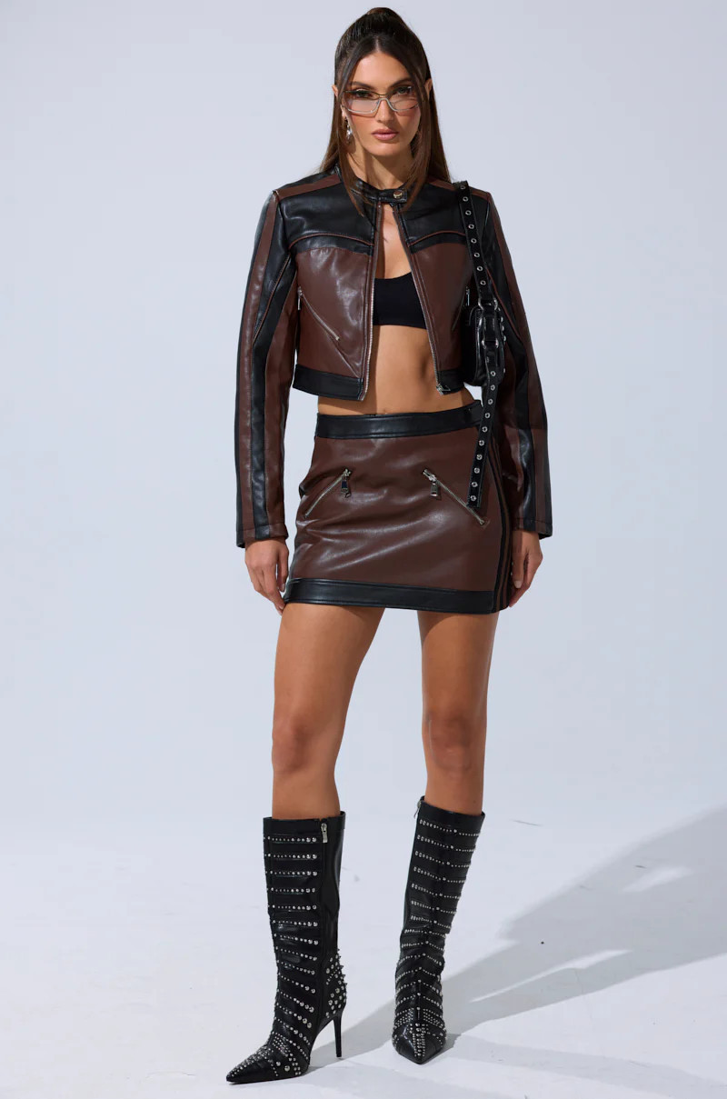 AKIRA No Pictures Please Mini Skirt | Black | Size Large | AKIRA