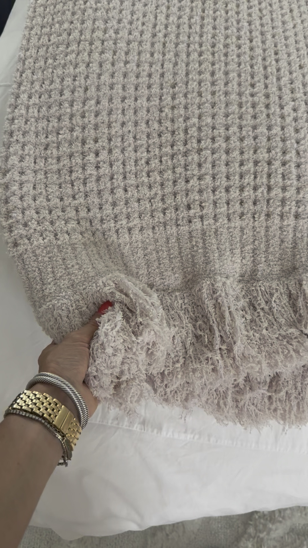 Softest comfy cuddle blanket

#LTKHome #LTKSaleAlert