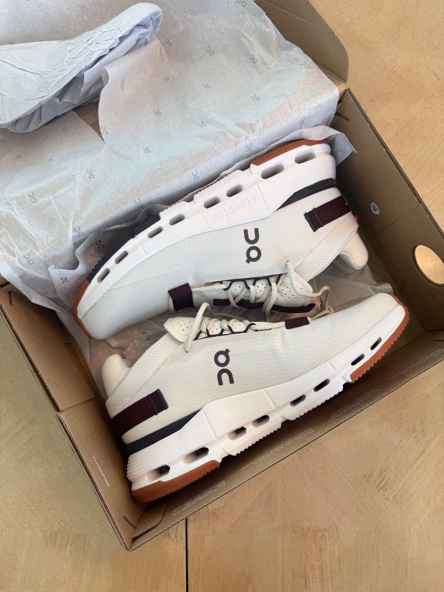 Sneakers 
On cloud 
Fall sneakers 
Brown sneakers
Cream sneakers 
Travel 
Vacation 
Workout 
Fitness 
Walking shoes 
Airplane shoes


#LTKShoeCrush #LTKStyleTip #LTKGiftGuide