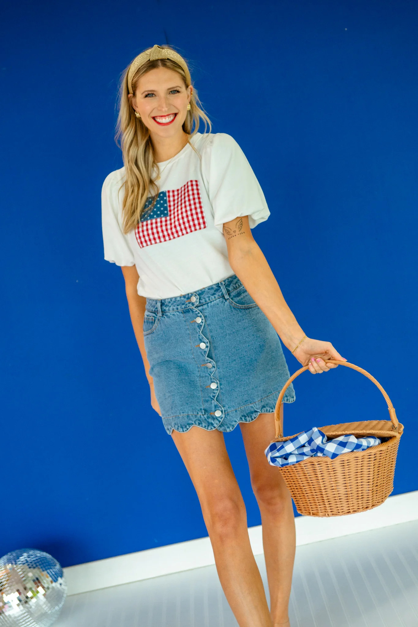 Heartland Balloon Sleeve Flag Tee - Soft White | MyEllement Boutique