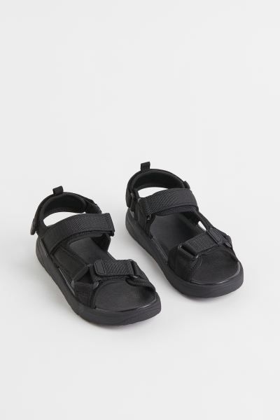 Sandals in mesh. Adjustable straps with hook-loop fastener over foot and around ankle. Molded ins... | H&M (US + CA)