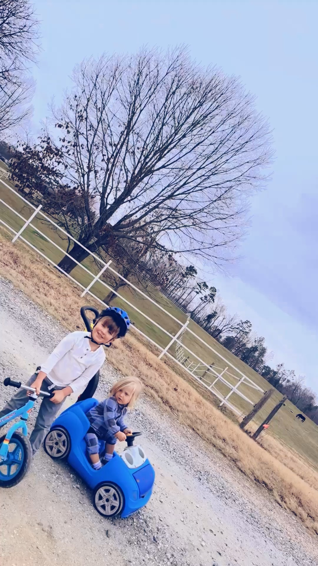 and back for a walk around the farm and dirt roads 🐴🌼🌾  down by the creek 🦆 and pond!!! 🪿 Even on a cloudy ☁️ day, this place is pure magic!! 🪄 I can’t believe we get to raise our babies here!!! 🥹🫶🏽👶🏼

#LTKmomlife #LTKKids #LTKdayinmylife