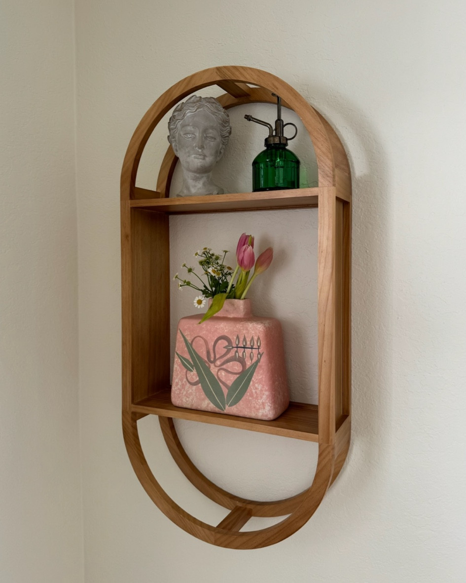 been working more on our home design recently and love how this cute corner turned out:) 

shelf is currently on sale at target too!! 

home decor, vase, shelving unit, living room decor

#LTKHome #LTKSaleAlert #LTKFamily