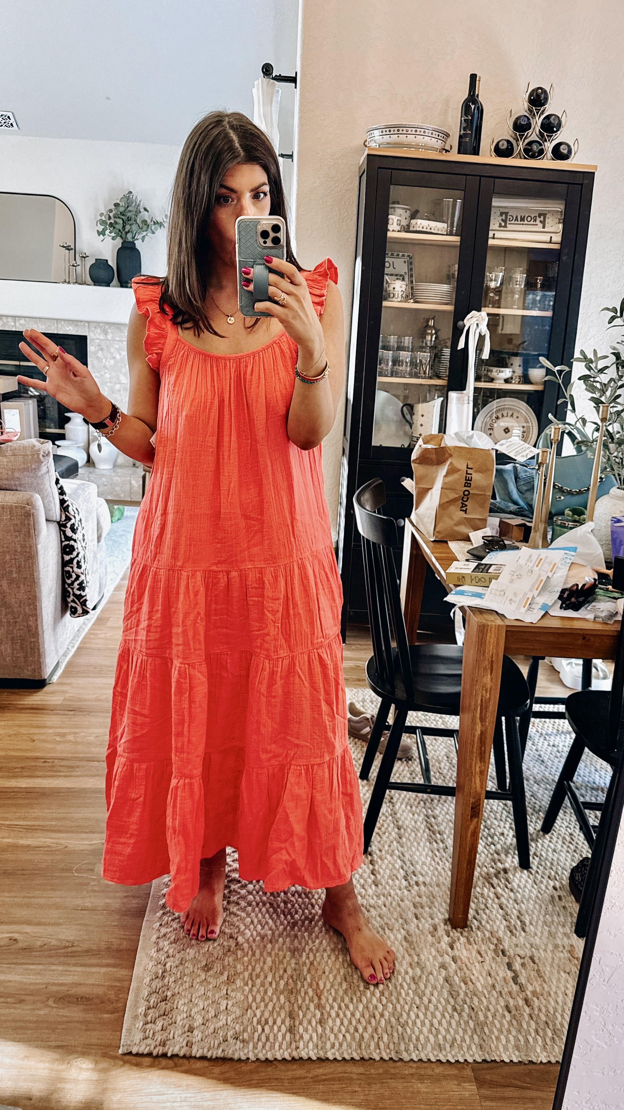 Sized down one in crinkle dress 

#LTKFindsUnder50 #LTKSeasonal #LTKOver40