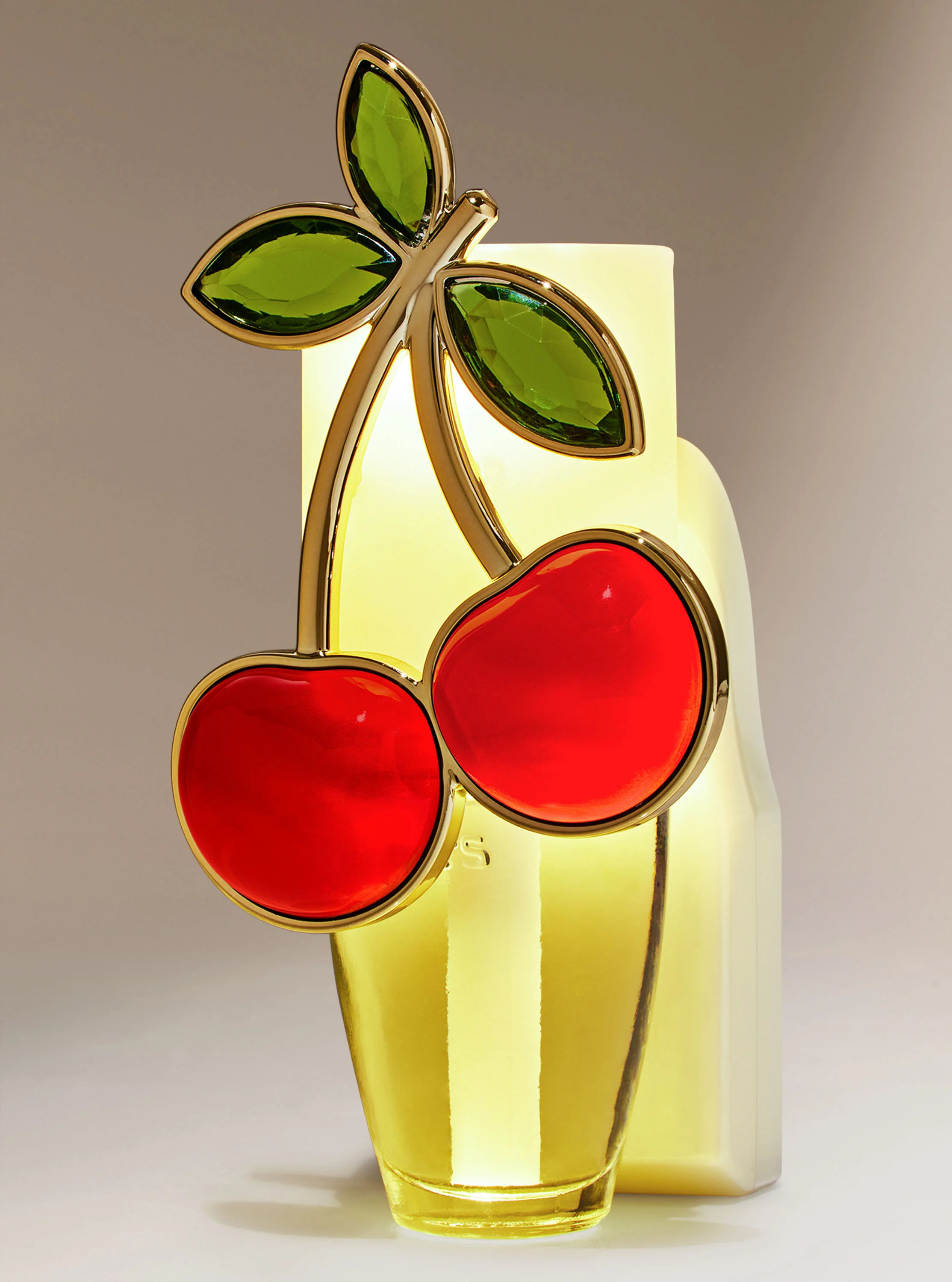 Cherry Cuff Wallflowers Scent Control™ Nightlight


Fragrance Plug | Bath & Body Works