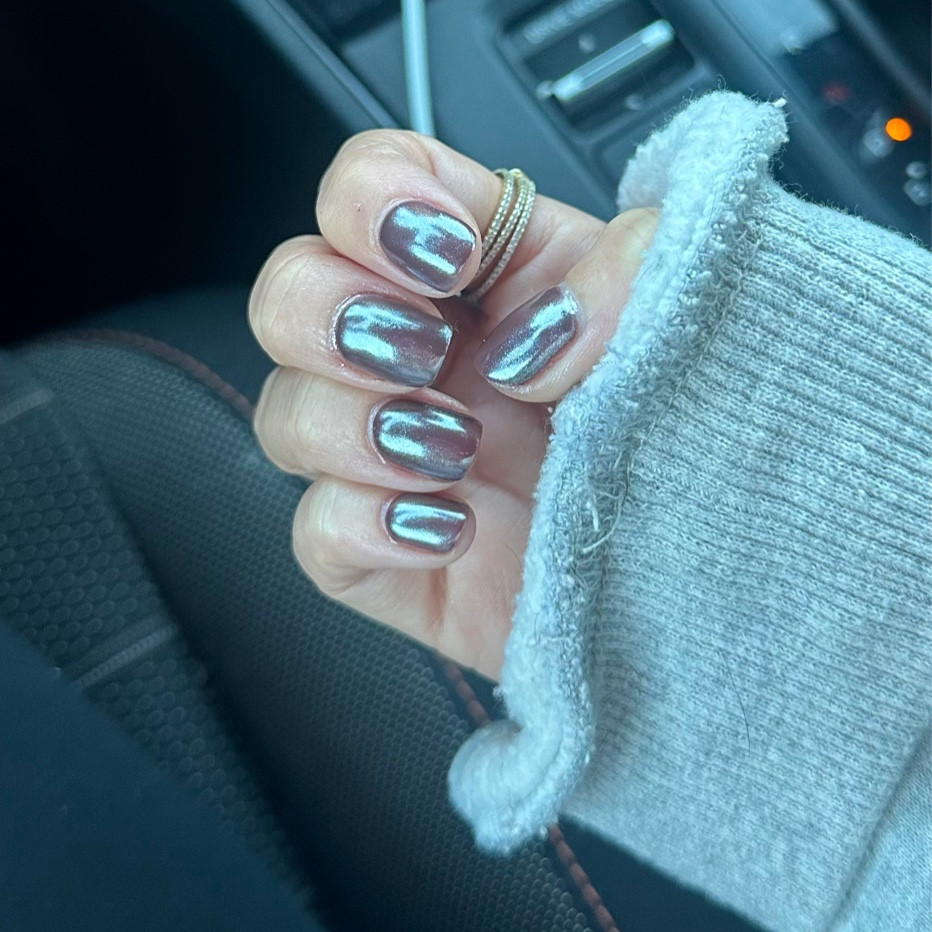 chocolate brown chrome nails + my everyday ring from Amazon #amazonfinds #nails #chromenails 

#LTKBeauty