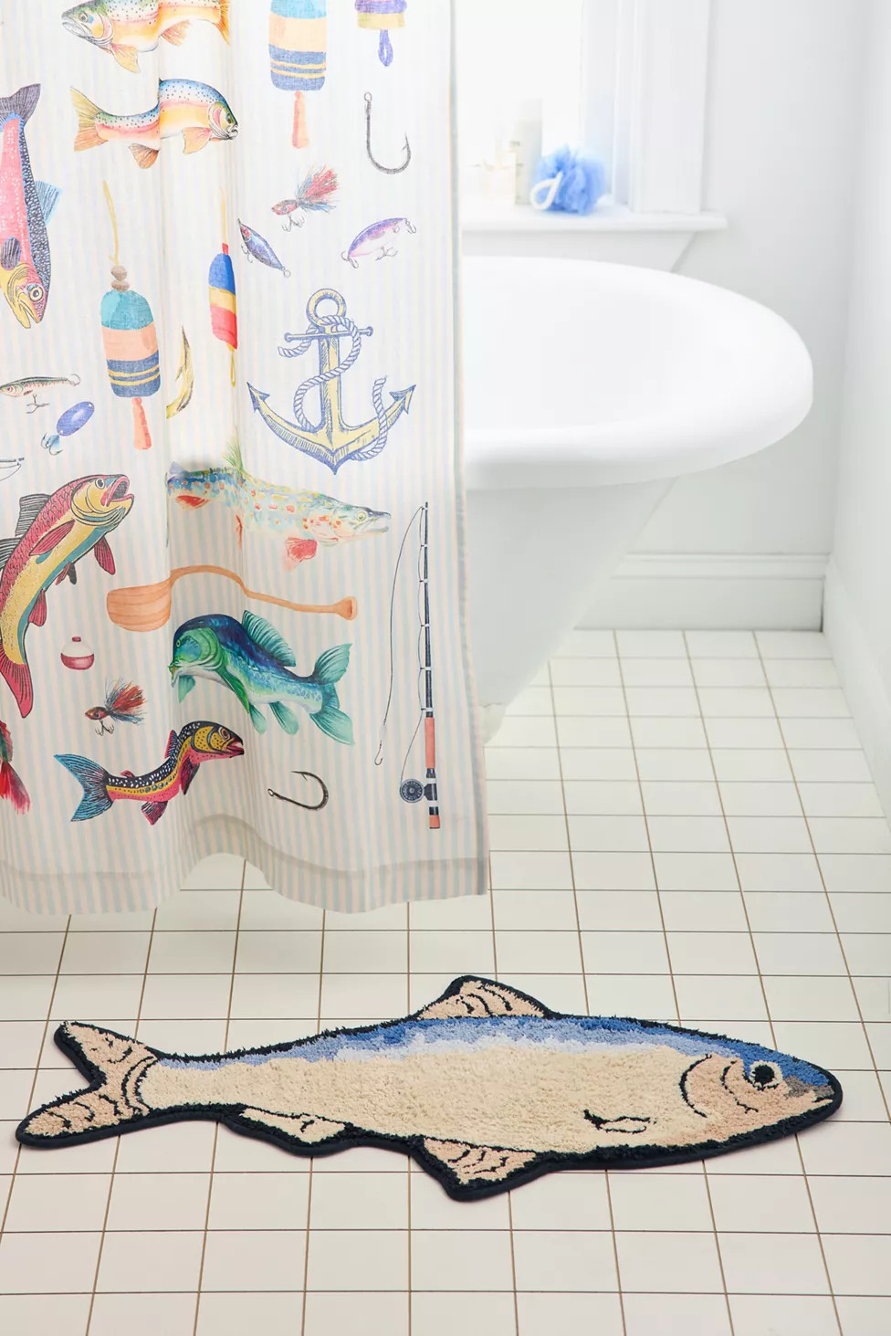 Fish Shaped Plush Tufted Bath Mat | Urban Outfitters (US and RoW)