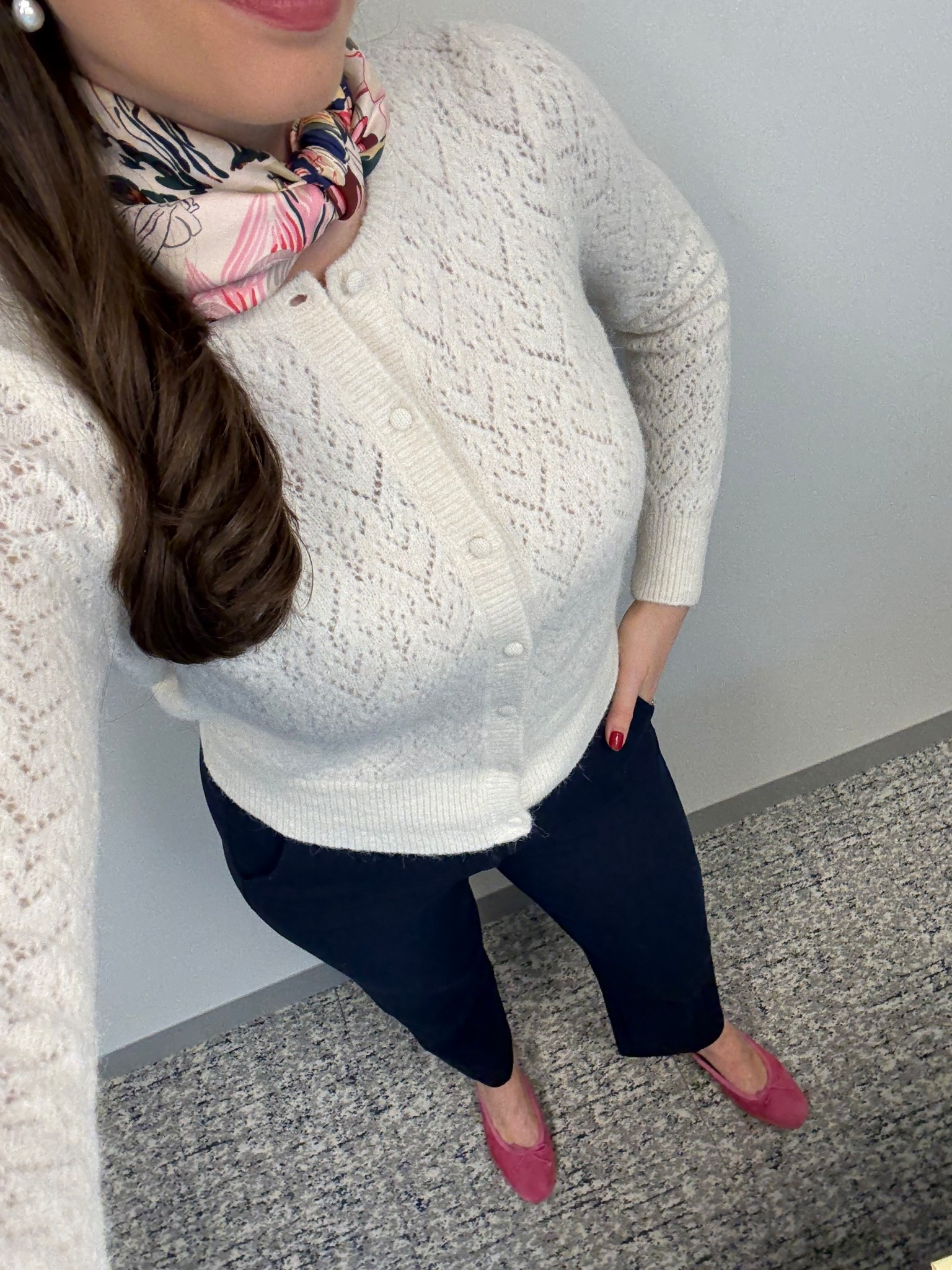 It’s all about the accessories! Take a basic outfit and make it fun with color, pattern and texture. Big fan of @abigail_goodman_ and her Hermes scarf tying tutorials! Also this is the cutest new sweater ❤️ perfect for Valentine’s Day or all year linked on LTK! 


Workwear, winter workwear, Valentine’s Day outfit, corporate style, corporate outfit, white cardigan, cream cardigan, silk scarf, Hermes silk scarf, work pants, high waisted work pants, work pants for tall women, winter corporate style, lawyer, attorney, pink mules, block heels, business casual 



#LTKWorkwear #LTKootd #LTKSeasonal