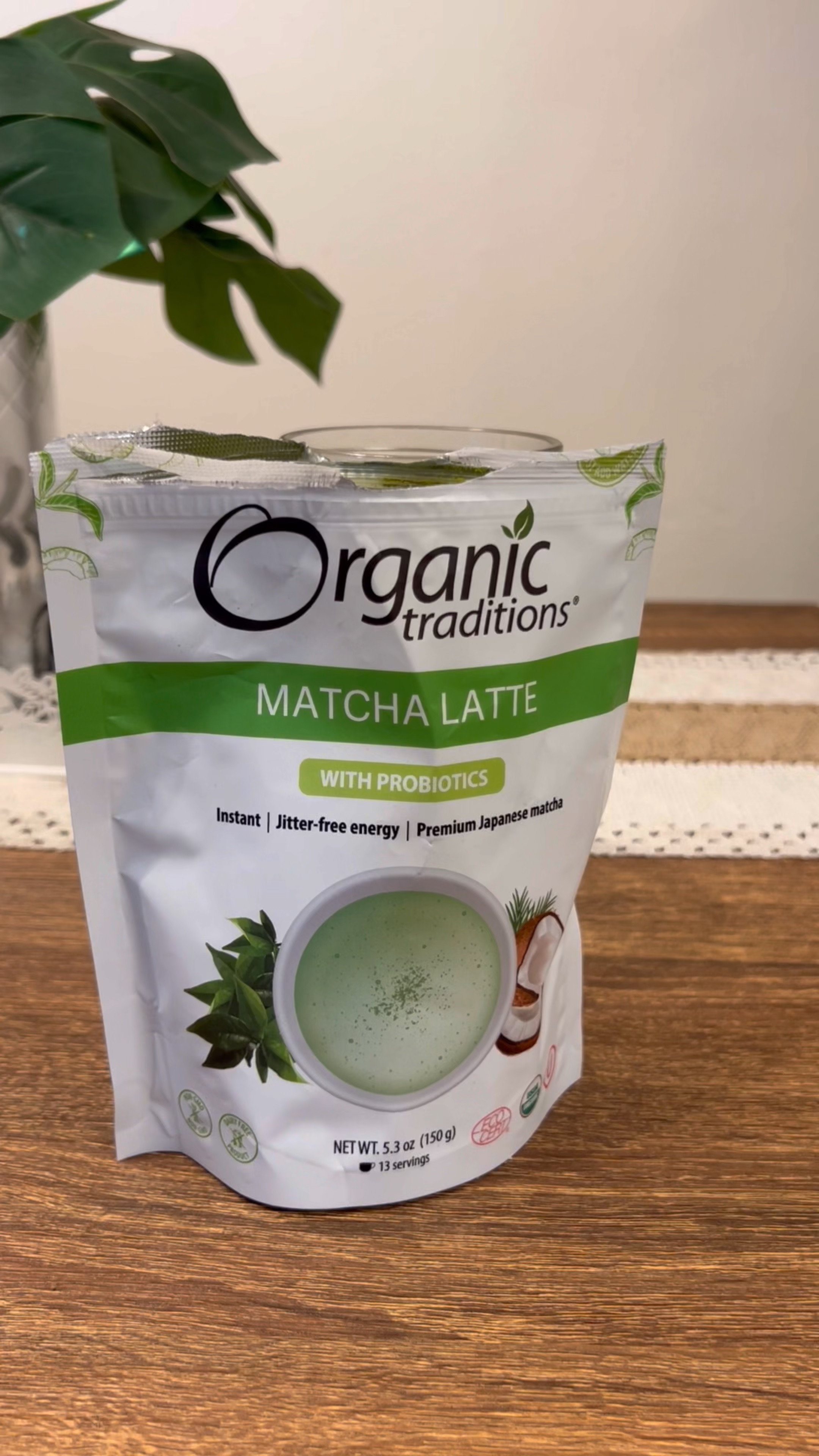 Matcha latte with probiotics 💚

#LTKVideo #LTKFitness #LTKFindsUnder50