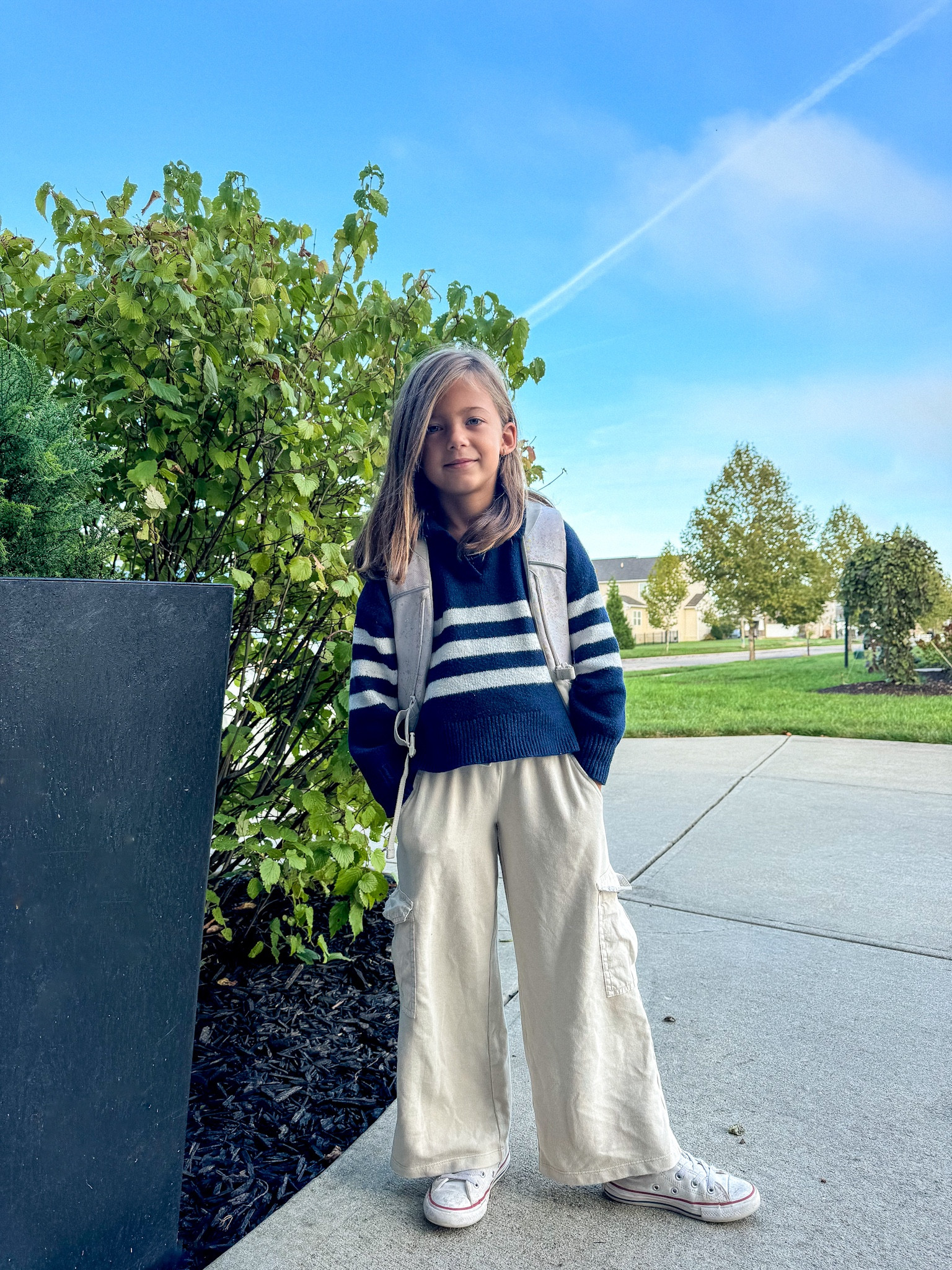 Cargo wide leg sweatpants, sweater, Chuck Taylor’s, mini hoop earrings 

#LTKFamily #LTKKids #LTKSeasonal