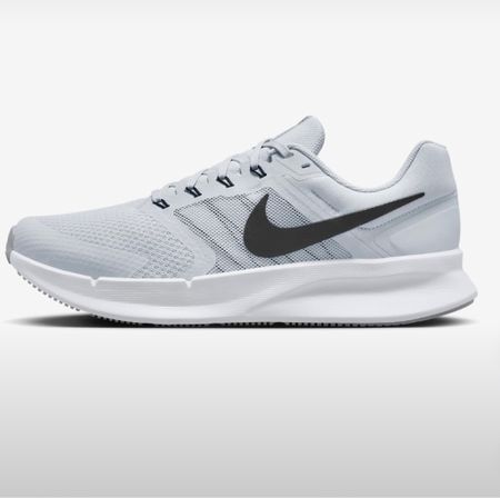 These are the shoes Spencer just grabbed for school! Super comfortable and reasonably priced! #nike

#LTKFitness #LTKfamily #LTKBacktoSchool