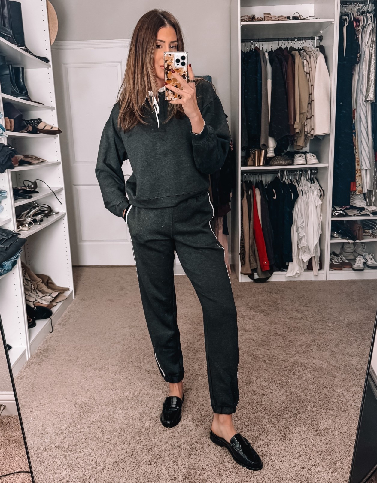 Chicest sweat set on sale 30% off! Small in top, XS in pants 

#LTKSeasonal #LTKFindsUnder100 #LTKSaleAlert